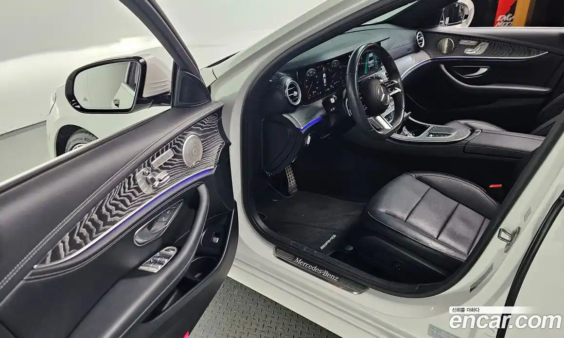 Mercedes-Benz E-Class 2022 2.0 Автомат в Москве № 141303, фото 18