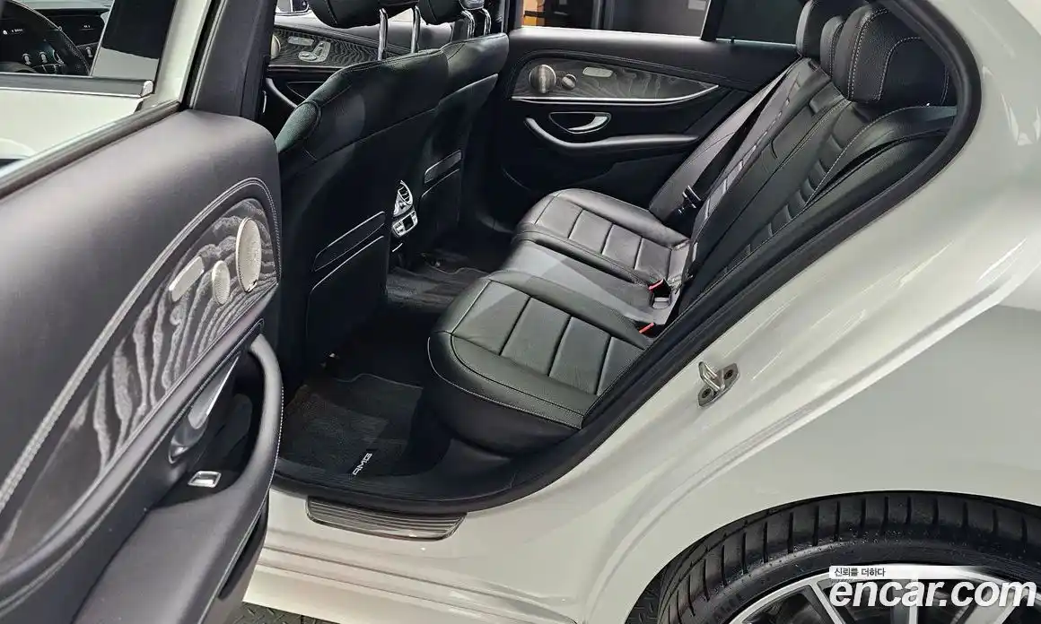 Mercedes-Benz E-Class 2022 2.0 Автомат в Москве № 141303, фото 5