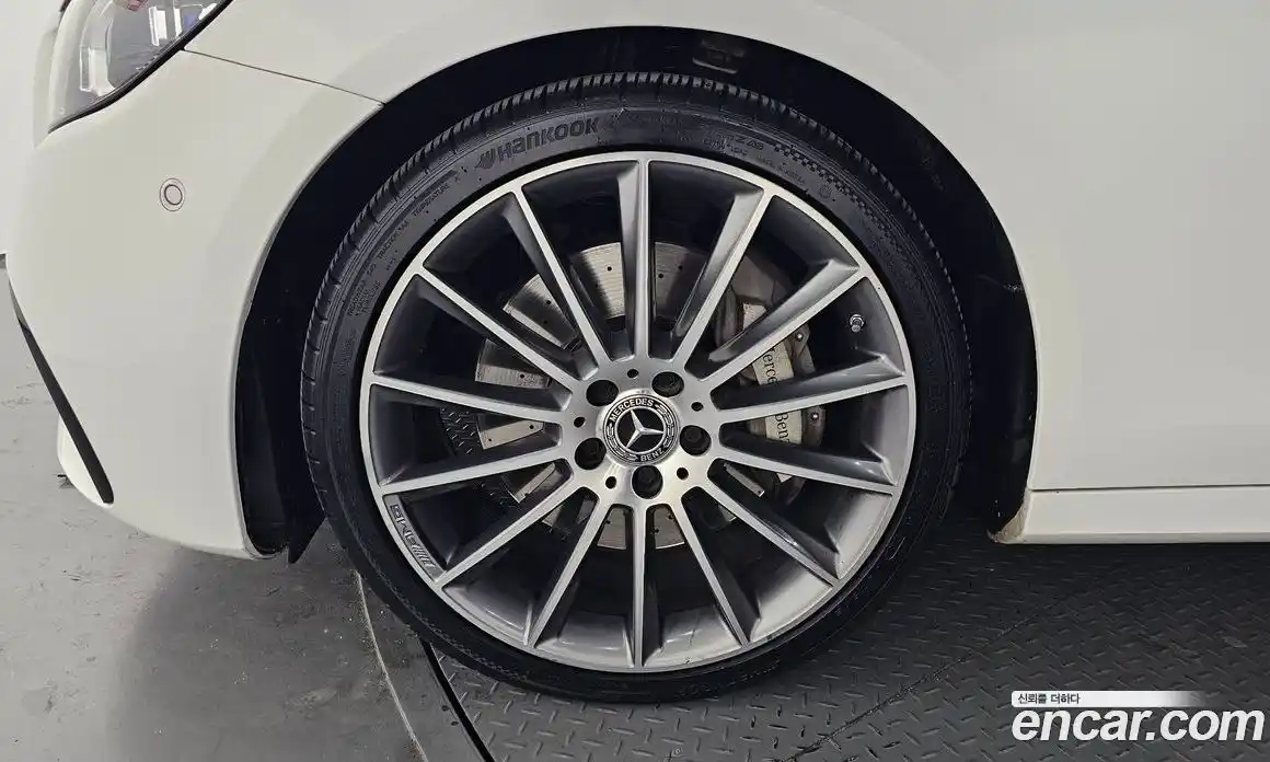 Mercedes-Benz E-Class 2022 2.0 Автомат в Москве № 141303, фото 10