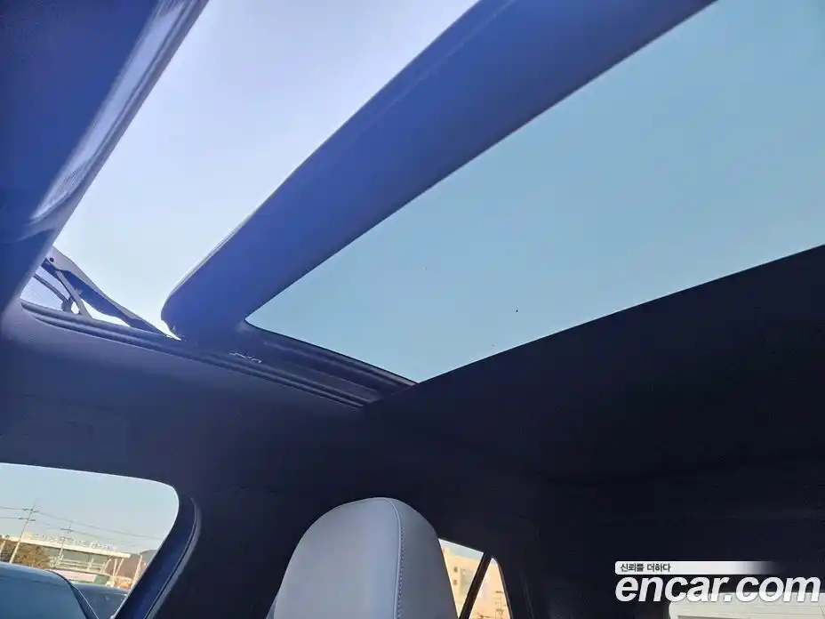 Volkswagen T-Roc 2021 2.0 Автомат в Москве № 142499, фото 17