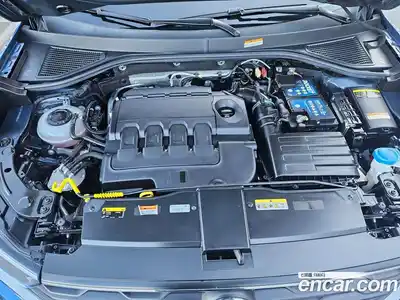 Volkswagen T-Roc 2021 2.0 Автомат в Москве № 142499, миниатюра 6