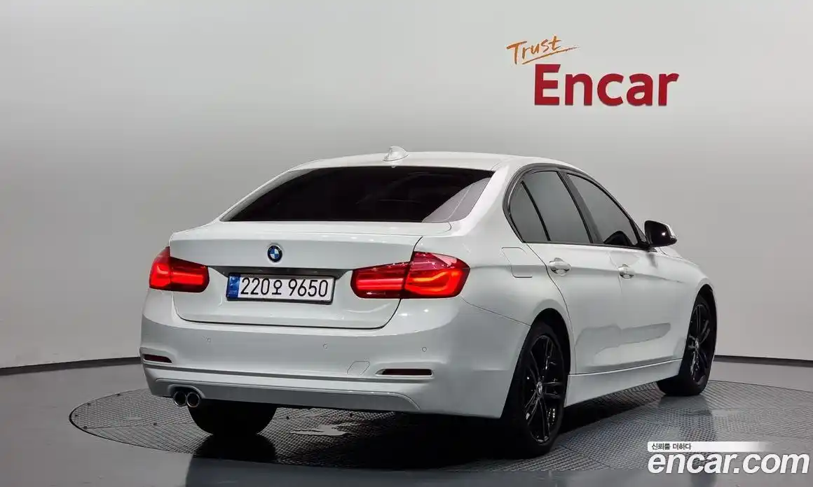 BMW 3-Series 2018 2.0 Автомат в Москве № 154498, фото 14