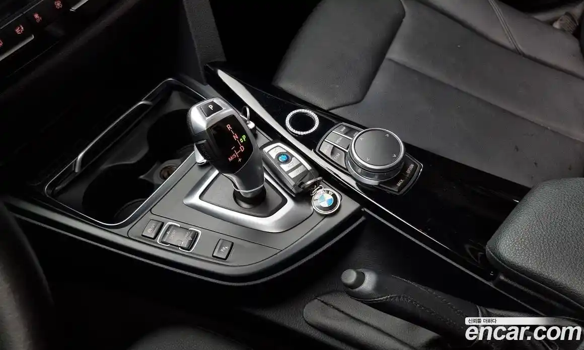 BMW 3-Series 2018 2.0 Автомат в Москве № 154498, фото 10