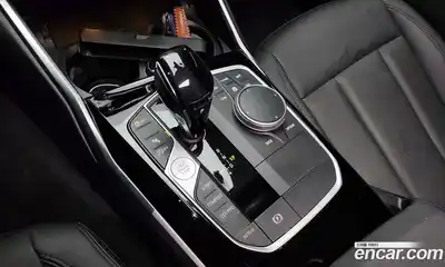 BMW 3-Series 2020 2.0 Автомат в Москве № 158285, миниатюра 2