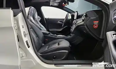 Mercedes-Benz CLA-Class 2017 2.0 Автомат в Москве № 161258, миниатюра 2