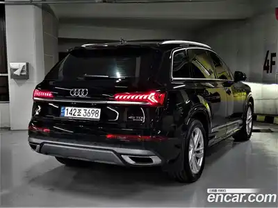 Audi Q7 2021 3.0 Автомат в Москве № 162862, миниатюра 2