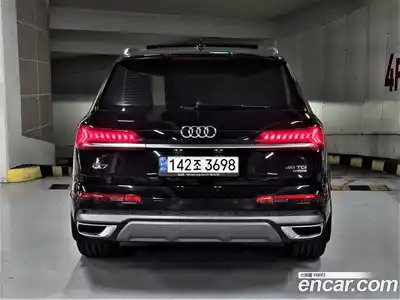 Audi Q7 2021 3.0 Автомат в Москве № 162862, миниатюра 4