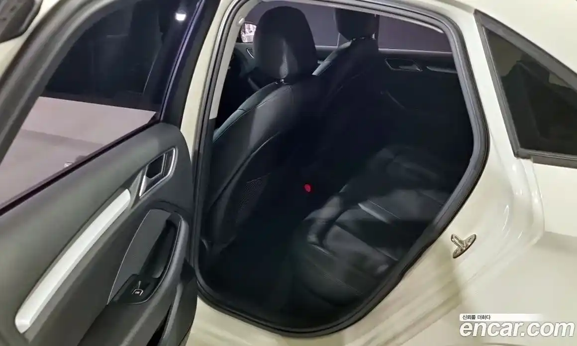 Audi A3 2015 1.6 Автомат в Москве № 164024, фото 3