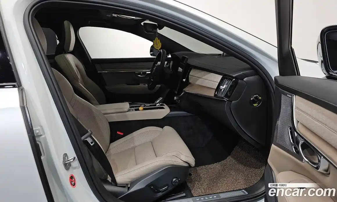 Volvo S90 2026 2.0 Автомат в Москве № 164138, фото 17