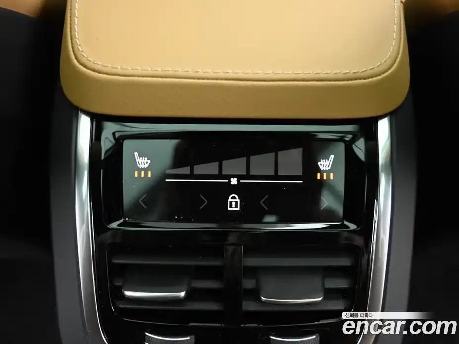 Volvo XC90 2024 2.0 Автомат в Москве № 164149, фото 16