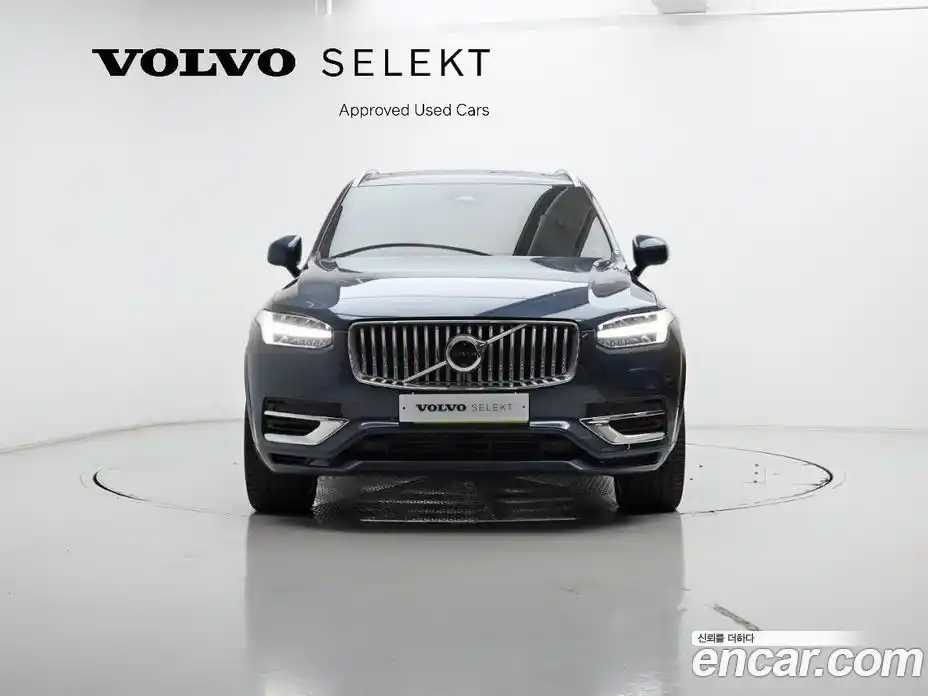 Volvo XC90 2024 2.0 Автомат в Москве № 164149, фото 3