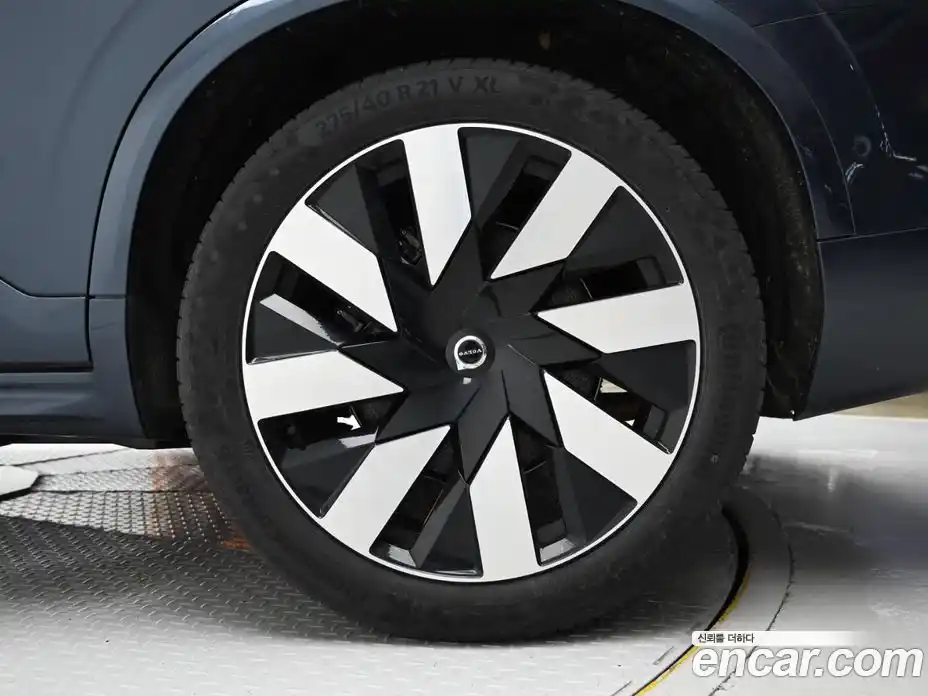 Volvo XC90 2024 2.0 Автомат в Москве № 164149, фото 5