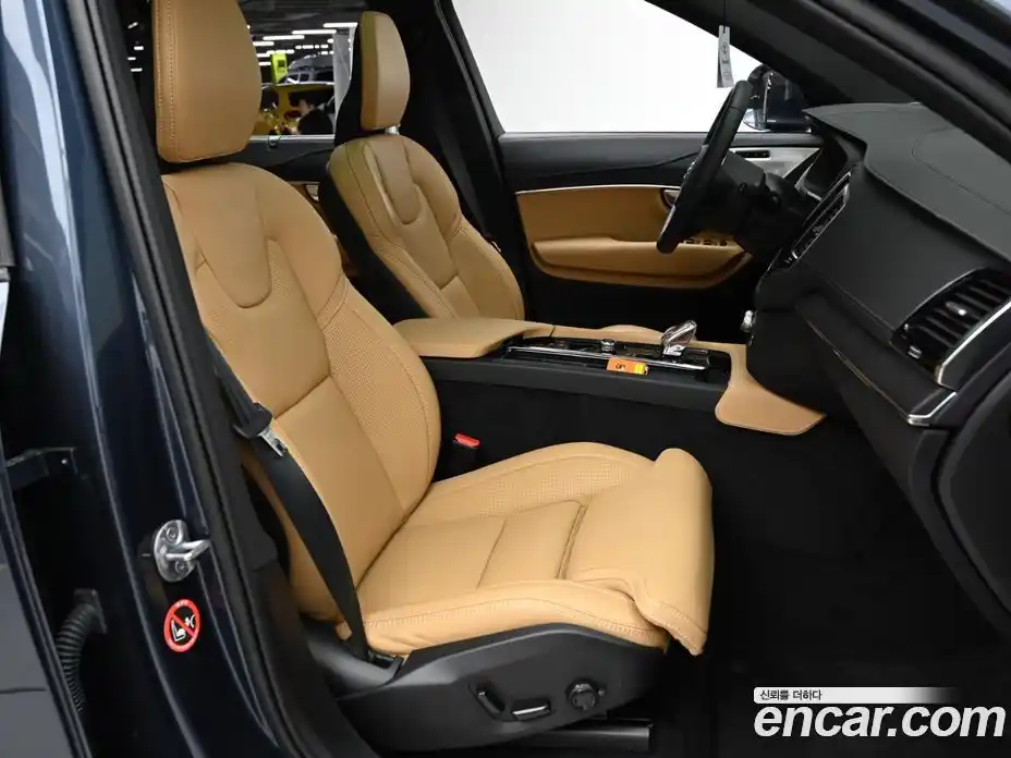 Volvo XC90 2024 2.0 Автомат в Москве № 164149, фото 10