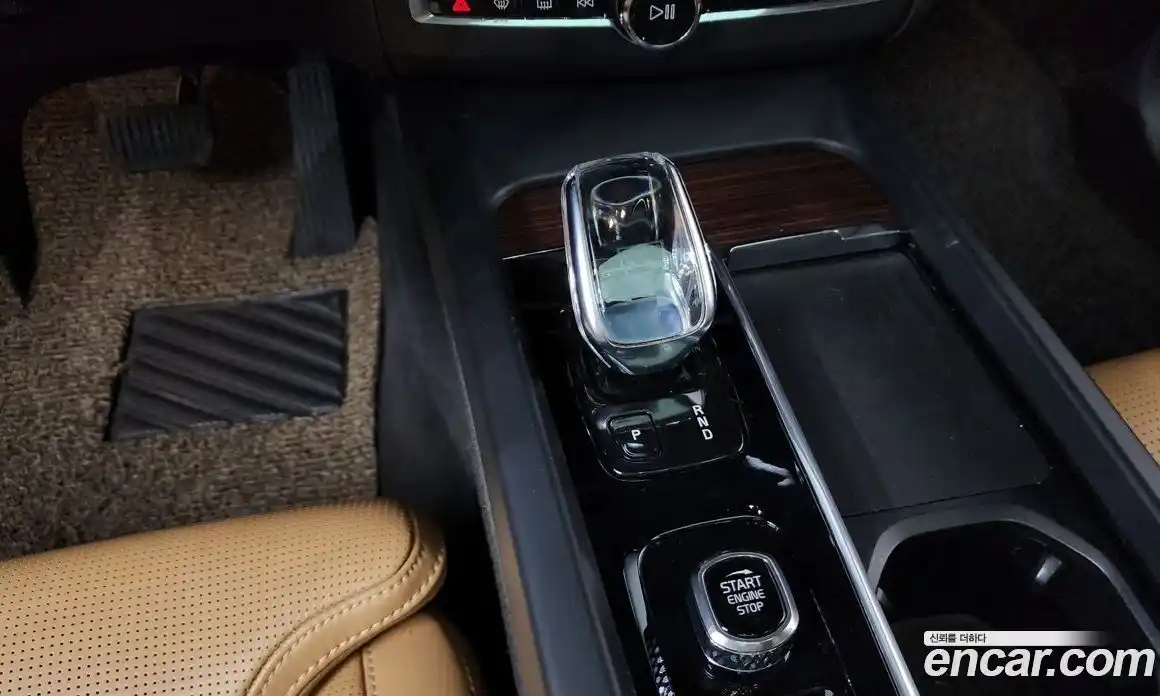 Volvo XC60 2021 2.0 Автомат в Москве № 164676, фото 5