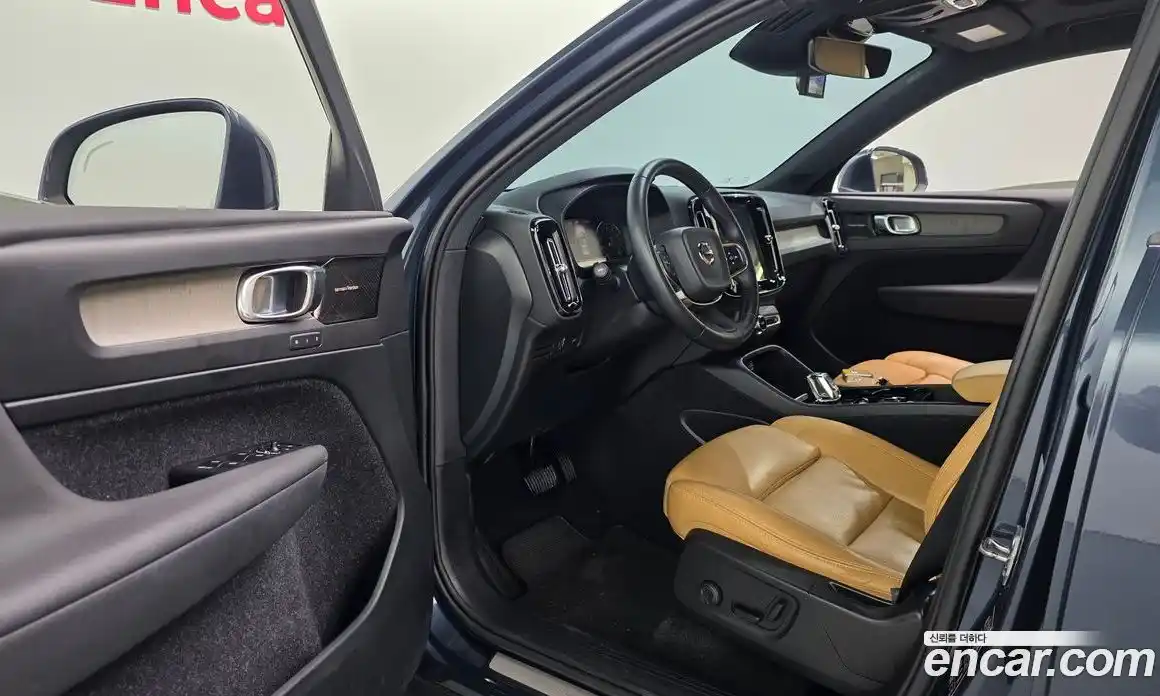 Volvo XC40 2020 2.0 Автомат в Москве № 164719, фото 11