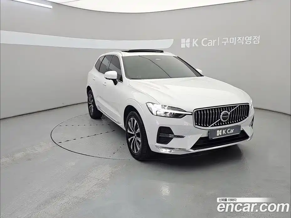 Volvo XC60 2023 2.0 Автомат в Москве № 164755, фото 3