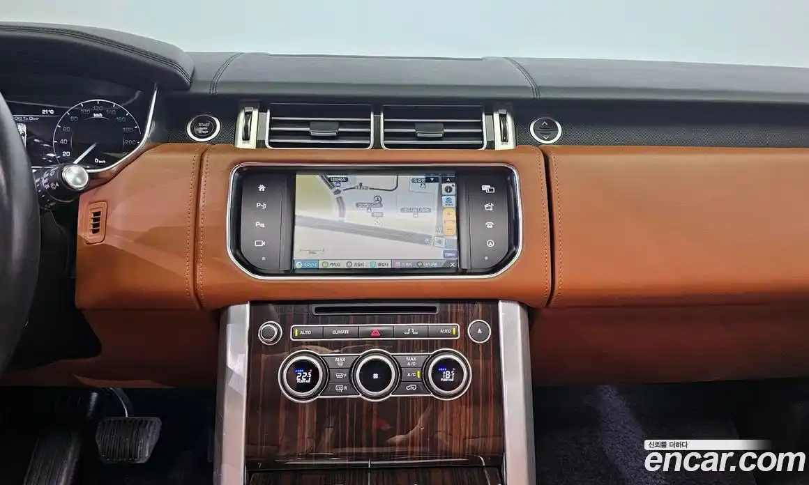 Land Rover Range-Rover 2016 4.4 Автомат в Москве № 166262, фото 14