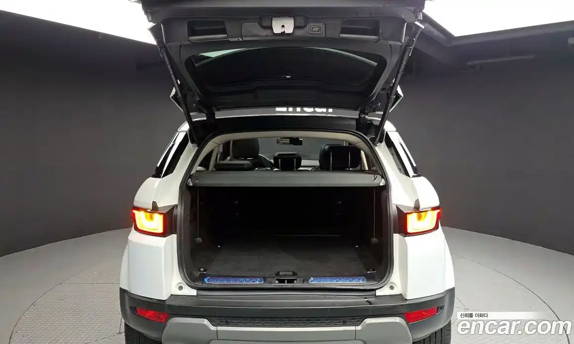 Land Rover Range-Rover Evoque 2017 2.0 Автомат в Москве № 166284, фото 20