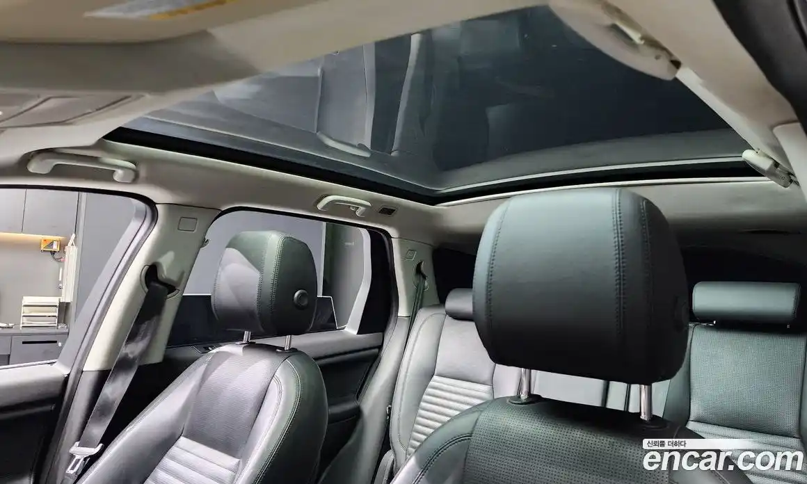 Land Rover Discovery Sport 2018 2.0 Автомат в Москве № 166682, фото 15