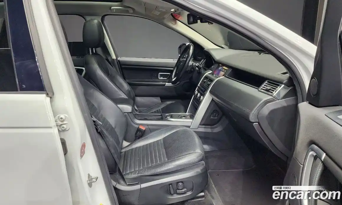 Land Rover Discovery Sport 2018 2.0 Автомат в Москве № 166682, фото 8