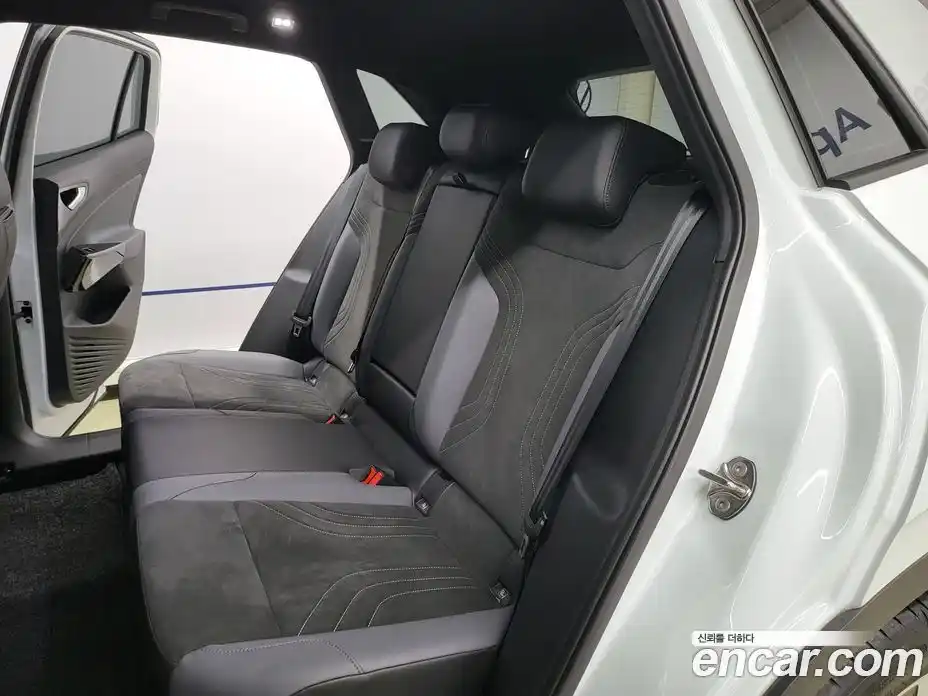 Volkswagen ID.4 2025 0.2 Автомат в Москве № 169134, фото 10