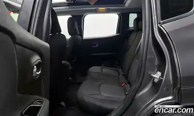 Jeep Renegade 2021 2.4 Автомат в Москве № 169462, миниатюра 12