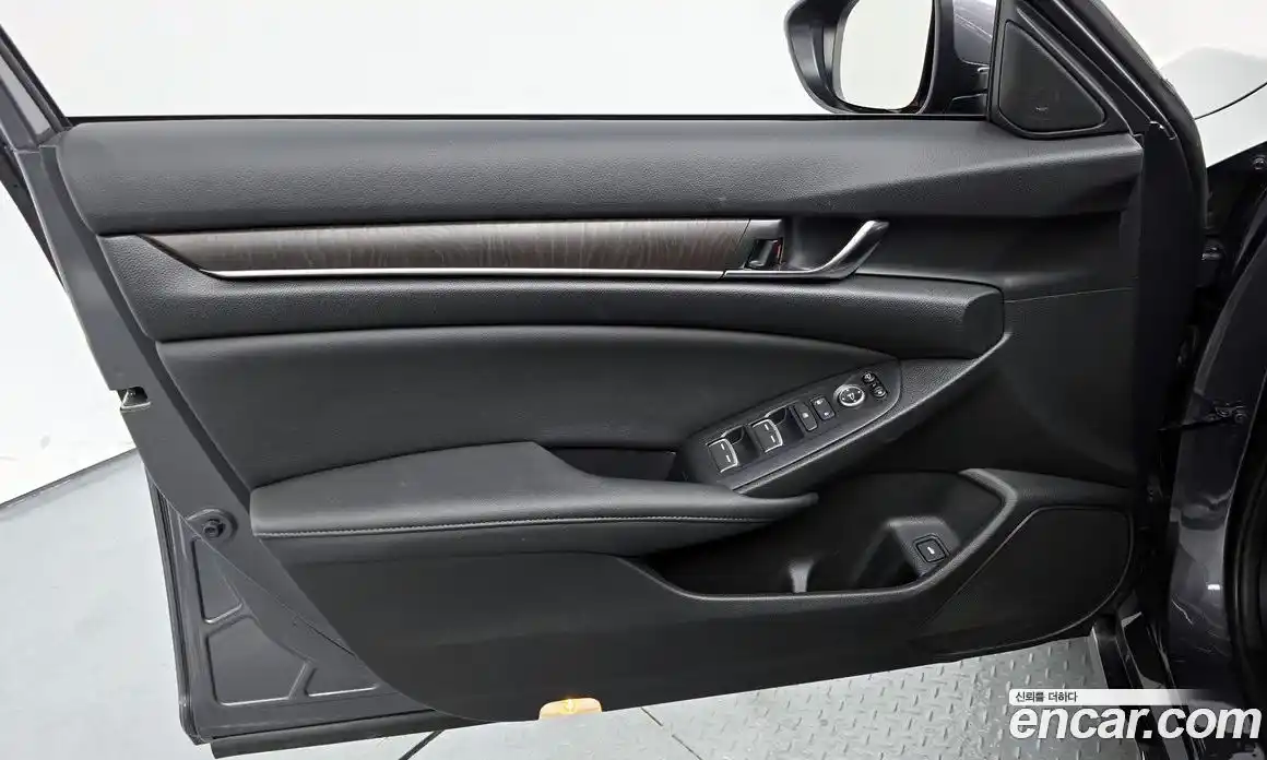 Honda Accord 2021 1.5 Автомат в Москве № 170469, фото 17