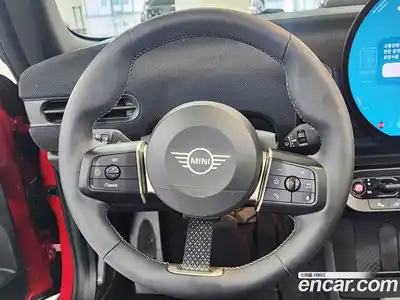 Mini Cooper Convertible 2025 2.0 Автомат в Москве № 172232, миниатюра 12