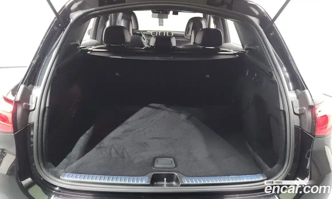 Mercedes-Benz GLC-Class 2024 2.0 Автомат в Москве № 175618, фото 20