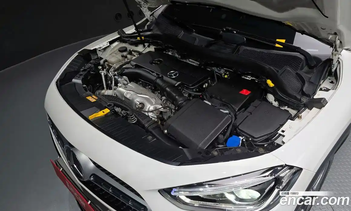 Mercedes-Benz GLA-Class 2021 2.0 Автомат в Москве № 178066, фото 12