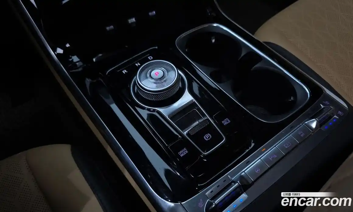 Kia Canival 2023 2.2 Автомат в Москве № 18458, фото 20