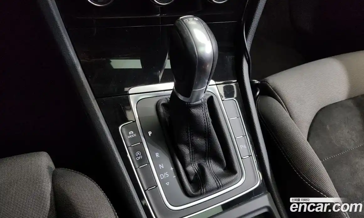 Volkswagen Golf 2015 2.0 Автомат в Москве № 186073, фото 15