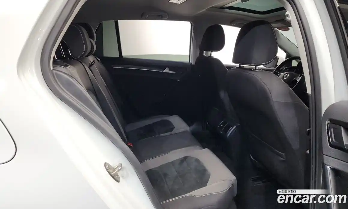 Volkswagen Golf 2015 2.0 Автомат в Москве № 186073, фото 20