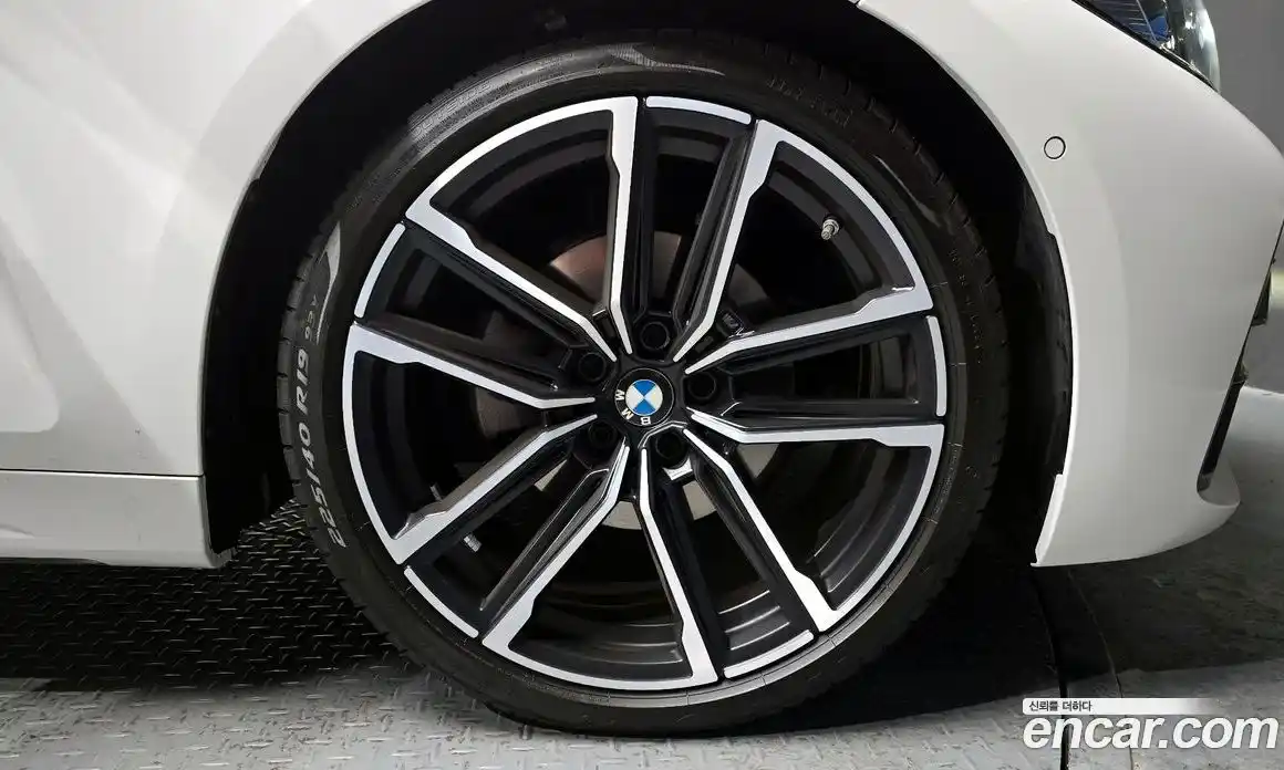 BMW 4-Series 2024 2.0 Автомат в Москве № 186874, фото 5