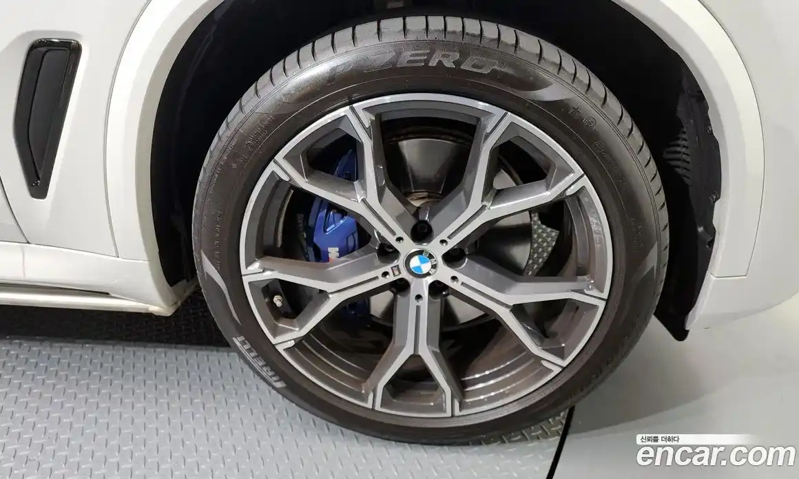 BMW X5 2023 3.0 Автомат в Москве № 187674, фото 13