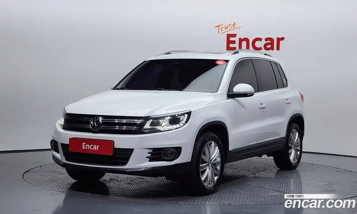 Volkswagen Tiguan 2016 2.0 Автомат в Москве № 193331, фото 8