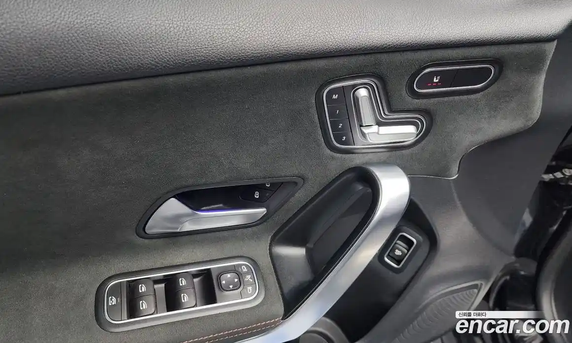 Mercedes-Benz A-Class 2021 2.0 Автомат в Москве № 194296, фото 18