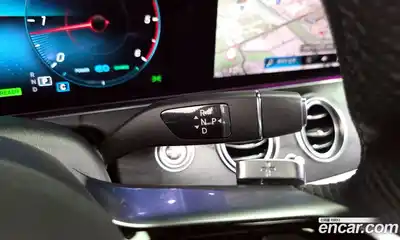 Mercedes-Benz E-Class 2022 1.9 Автомат в Москве № 194316, миниатюра 9