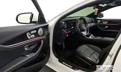 Mercedes-Benz E-Class 2022 1.9 Автомат в Москве № 194316, миниатюра 10