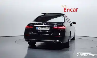 Mercedes-Benz E-Class 2021 2.0 Автомат в Москве № 194328, миниатюра 11