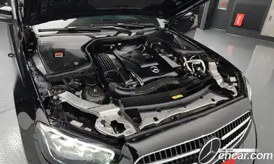 Mercedes-Benz E-Class 2021 2.0 Автомат в Москве № 194328, миниатюра 12