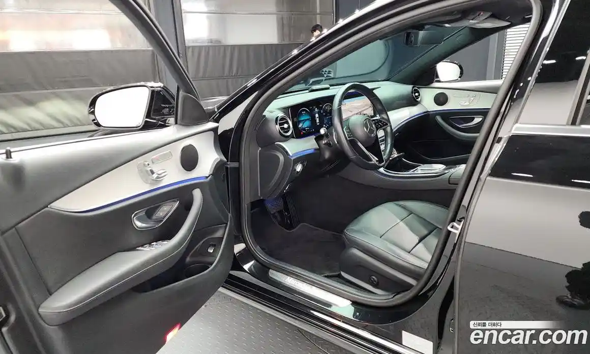 Mercedes-Benz E-Class 2021 2.0 Автомат в Москве № 194328, фото 13