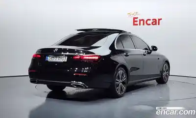 Mercedes-Benz E-Class 2021 2.0 Автомат в Москве № 194328, миниатюра 2