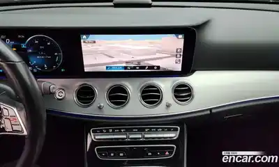 Mercedes-Benz E-Class 2021 2.0 Автомат в Москве № 194328, миниатюра 9