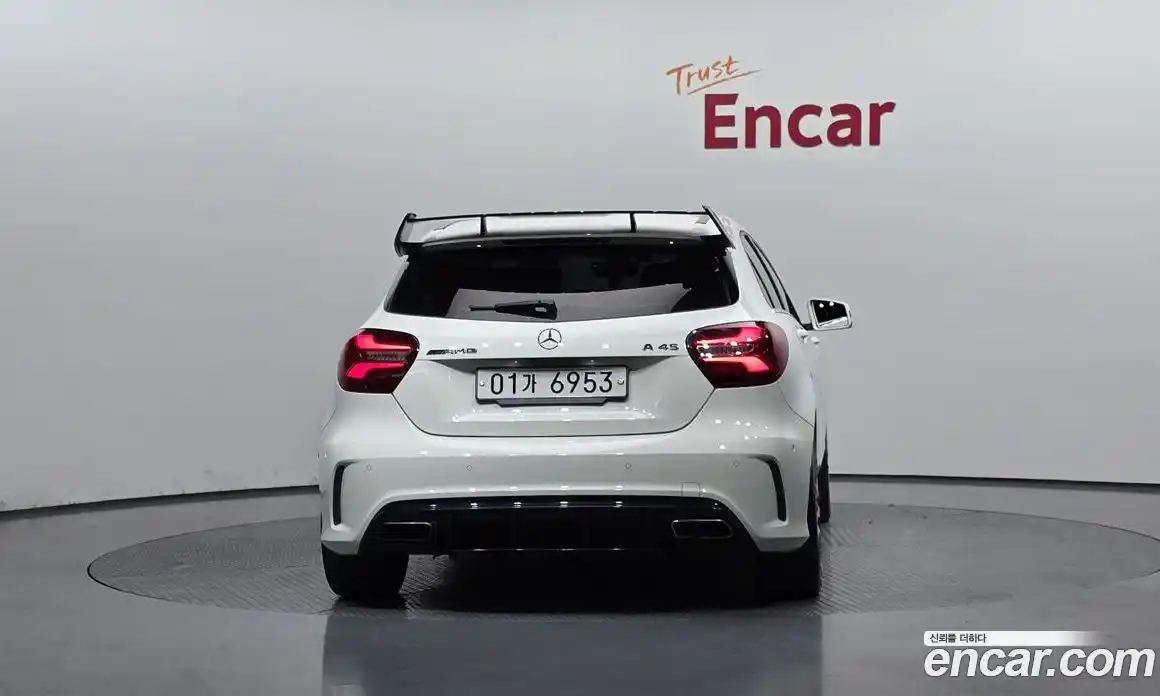 Mercedes-Benz A-Class 2018 2.0 Автомат в Москве № 194405, фото 4