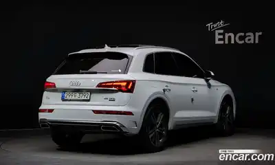 Audi Q5 2021 2.0 Автомат в Москве № 196138, миниатюра 2