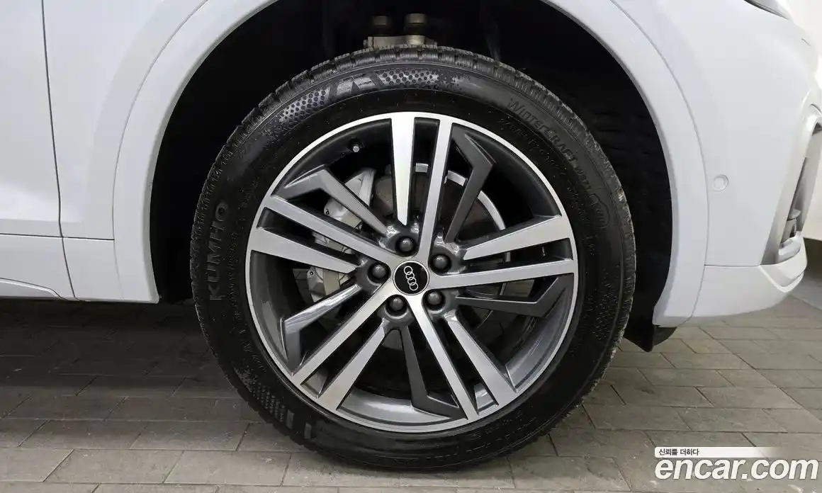 Audi Q5 2021 2.0 Автомат в Москве № 196138, фото 5