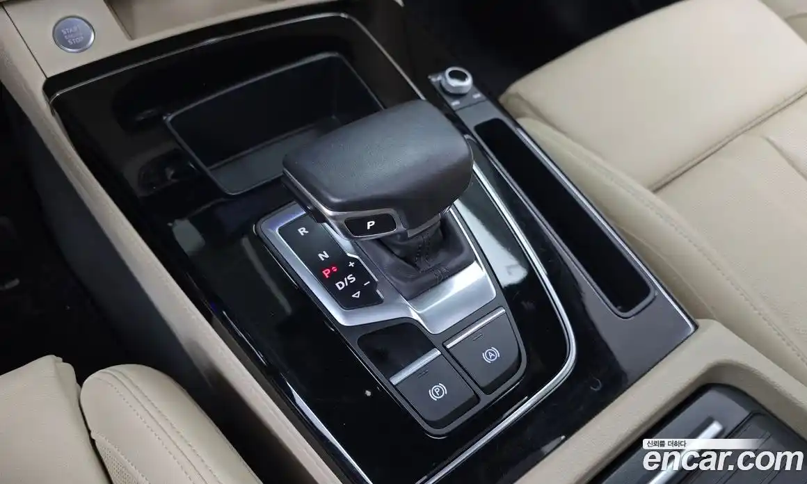 Audi Q5 2021 2.0 Автомат в Москве № 196138, фото 9