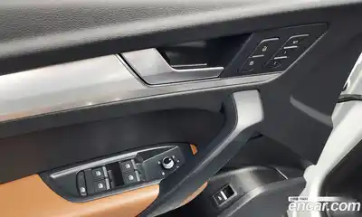 Audi Q5 2023 2.0 Автомат в Москве № 196184, миниатюра 4