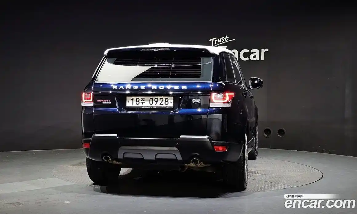 Land Rover Range-Rover Sport 2016 3.0 Автомат в Москве № 198196, фото 6